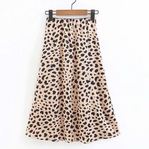 Leopard Print Midi Skirt
